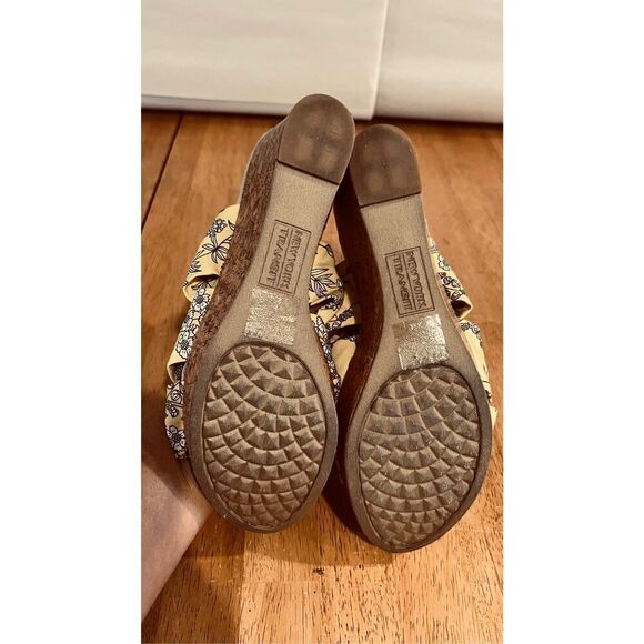 New York Transit Black Yellow FLoral COrk Wedges SHoes  Sandals Size 8.5 - Picture 12 of 12